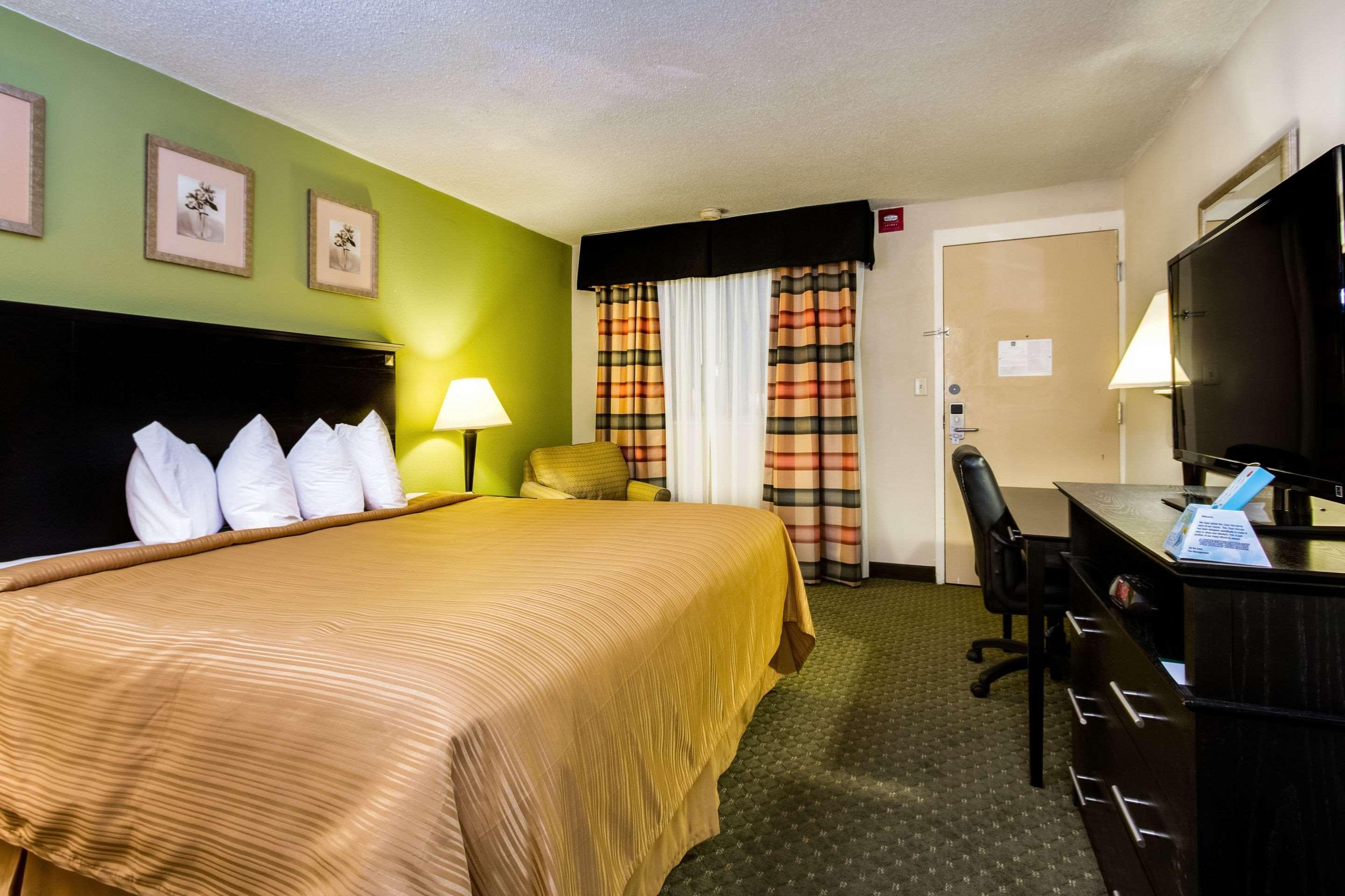 Quality Inn & Suites Moline - Quad Cities Dış mekan fotoğraf