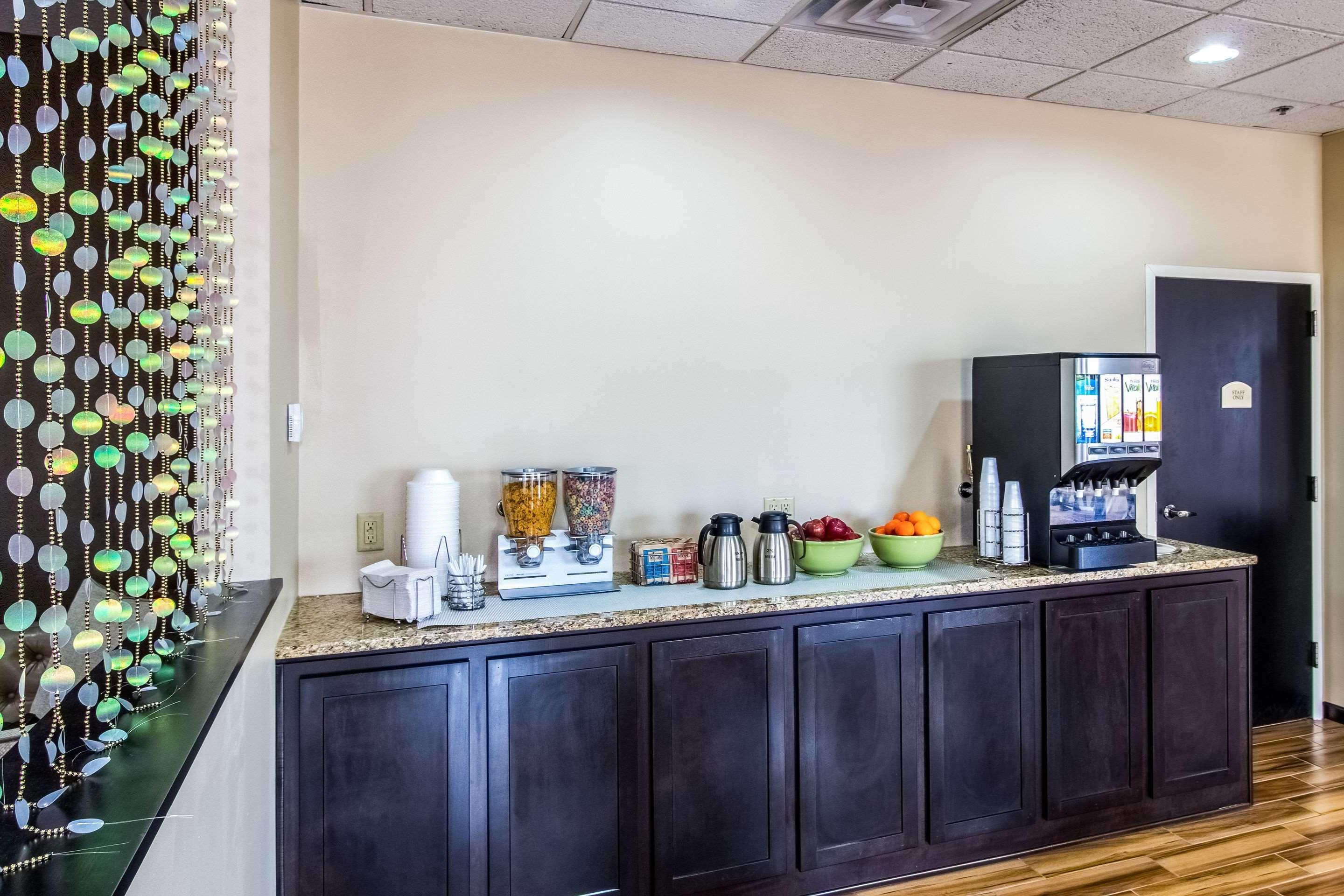 Quality Inn & Suites Moline - Quad Cities Dış mekan fotoğraf