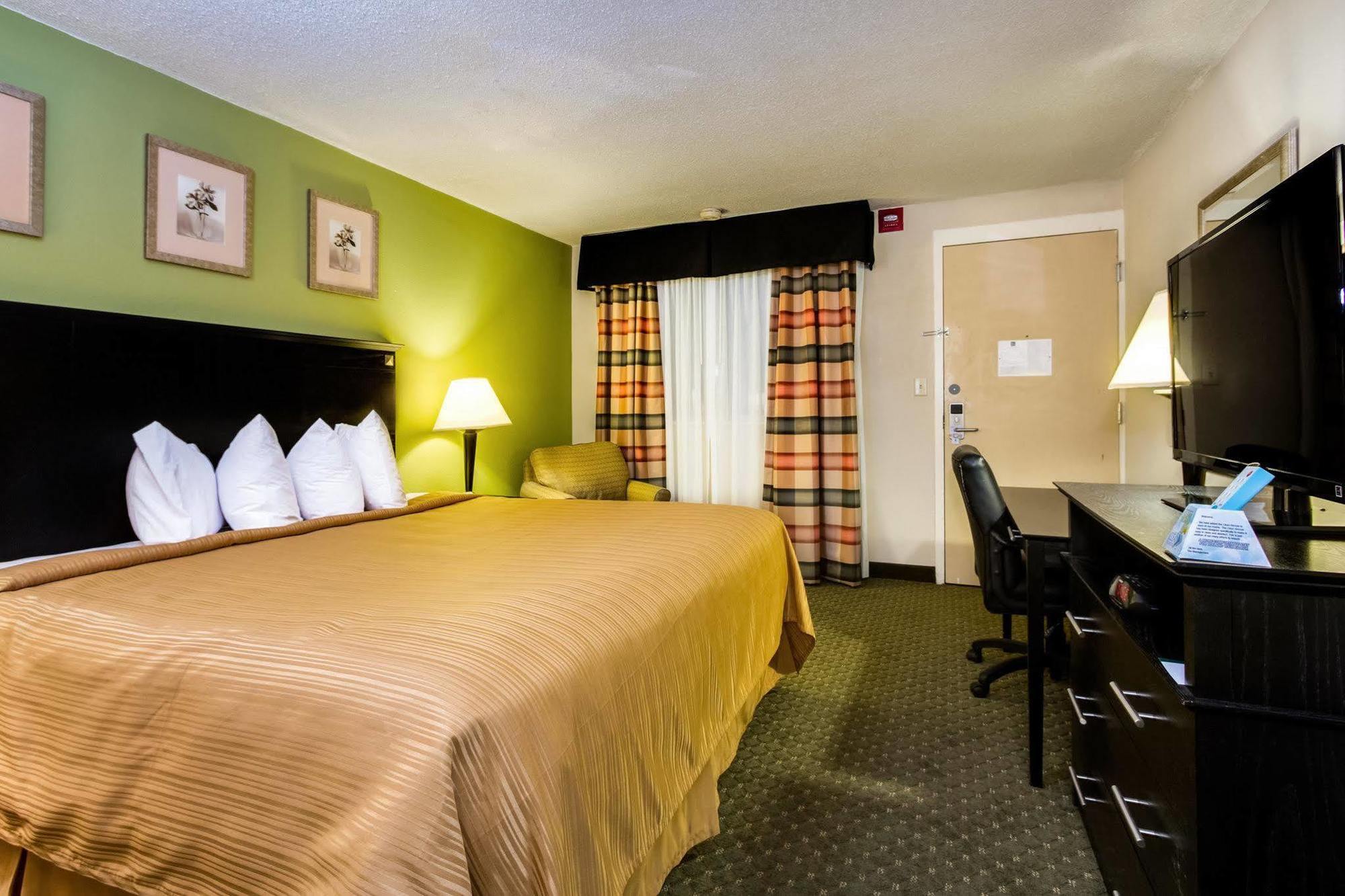 Quality Inn & Suites Moline - Quad Cities Dış mekan fotoğraf